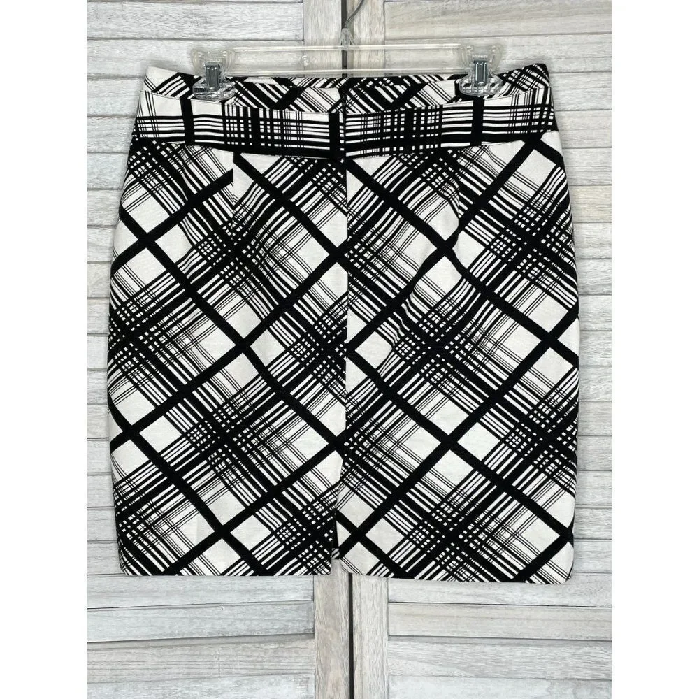 𝅺The Limited Black & White Plaid Mini Skirt With Pockets Size 8